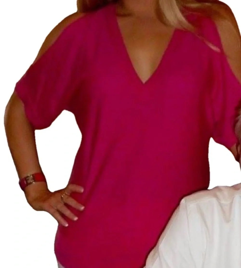 🍀 3 for $25 Hot pink Michael Kors off cold shoulder top women’s size  small